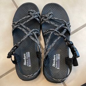 Sketchers Women’s Outdoor Lifestyle Sandals